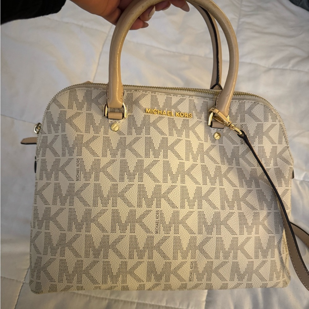 MICHAEL KORS Large Dome CrossBody/Shoulder Bag